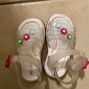 Size 5 White and Pink Baby/toddler shoes.